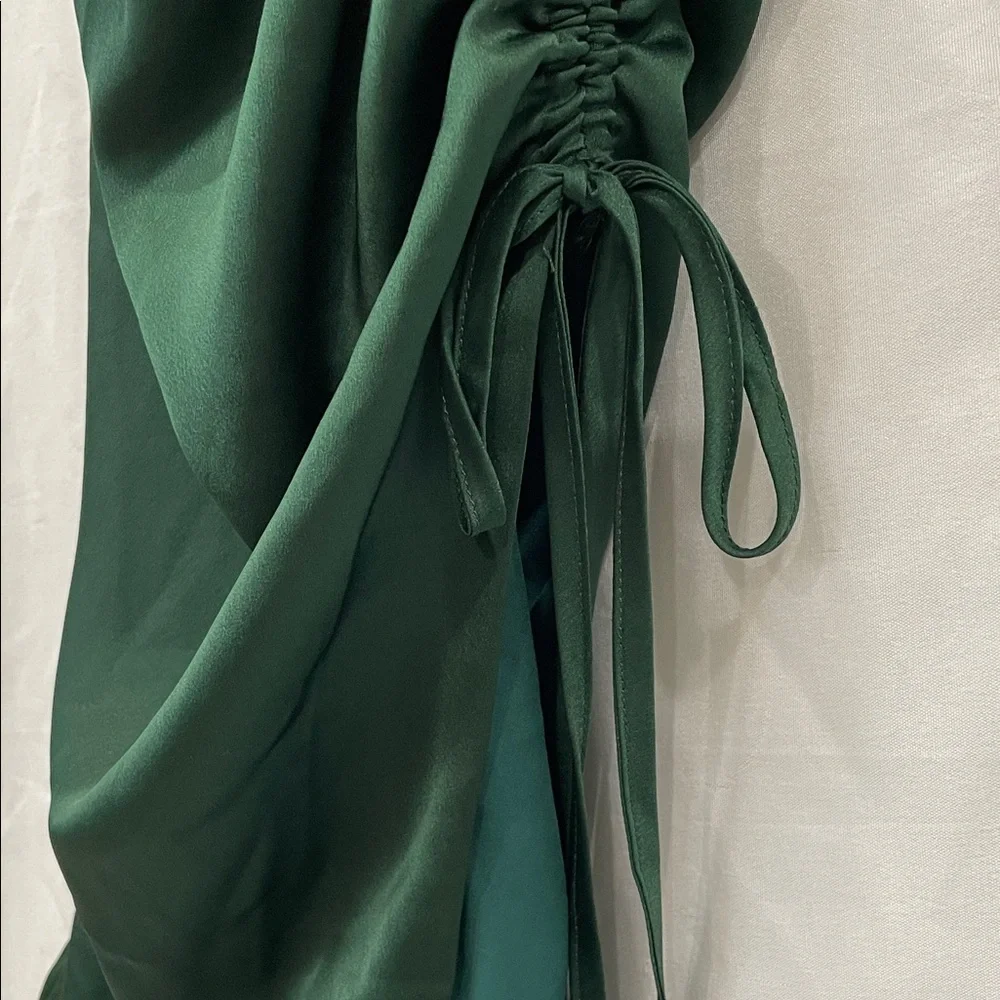 NWT Lavish Alice Dark Green Backless Dress - Picture 5 of 12